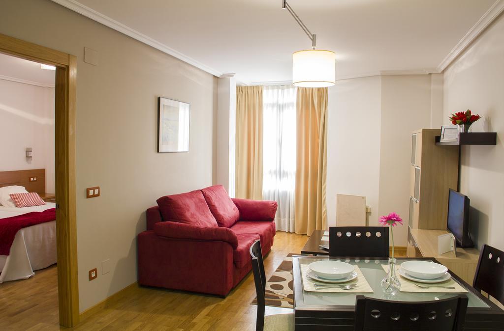 Apartamentos Cean Bermudez Gijón Esterno foto